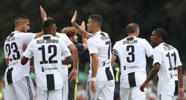  佛罗伦萨新援闪光，冈萨雷斯首秀造三球  