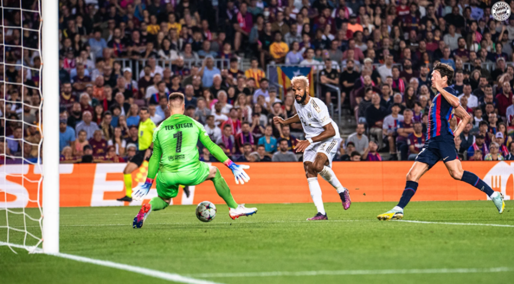  阿斯科利防守反击奏效，阿尔贝托长途奔袭得分  